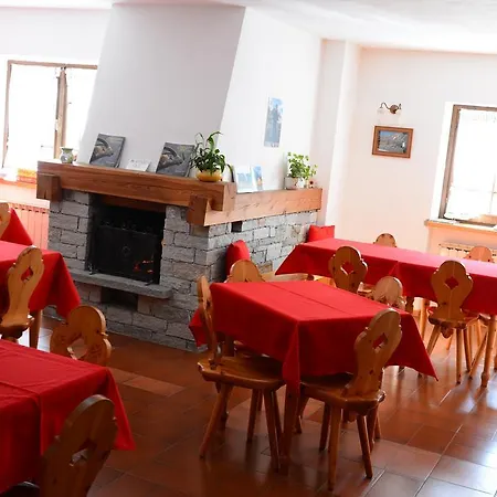 Hotel Lou Tsantelet 2*